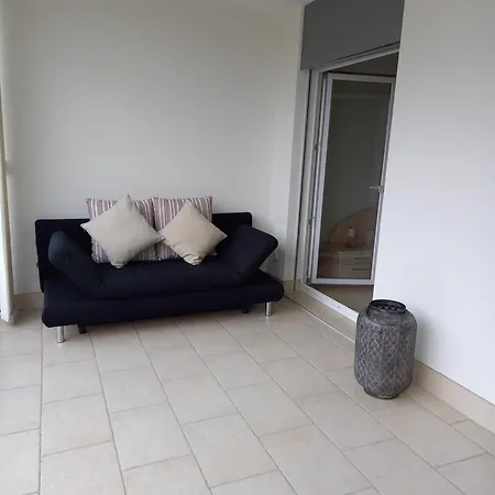 Ξενοδοχείο με διαμερίσματα Evasion Sarl 4*