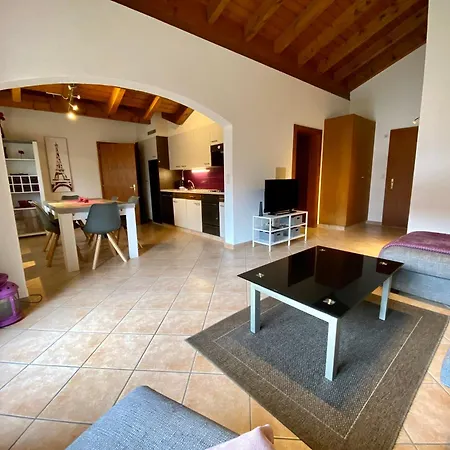 Studios & Appartements Famille - Saillon Evasion Сайон